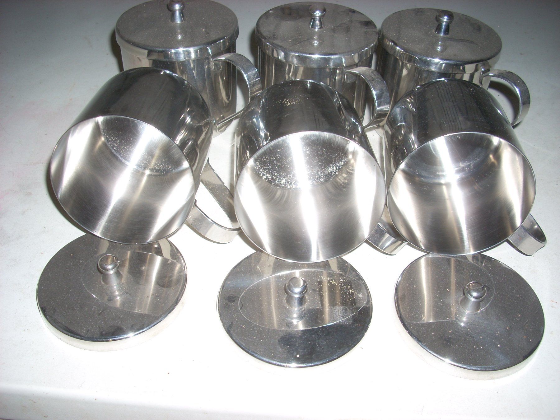 Tassen: Metallbecher mit Deckel  CN – Neu (gemäss Beschreibung) aus Seewil von flohma 2