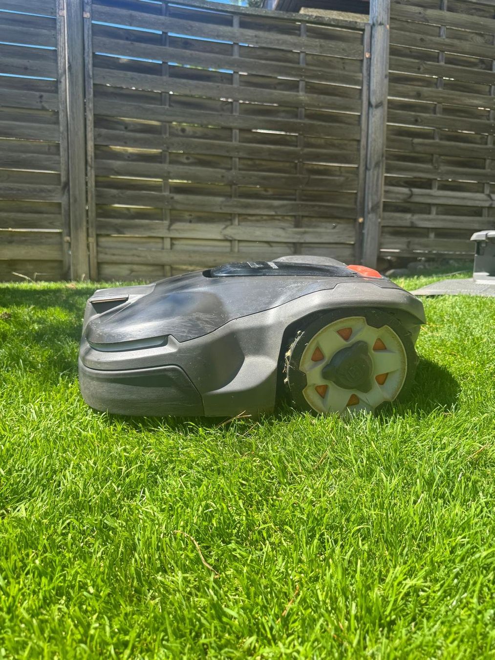 Husqvarna Tondeuses à gazon: Husqvarna Automower 415x – D'occasion à Nürensdorf par mar_hy9g 6