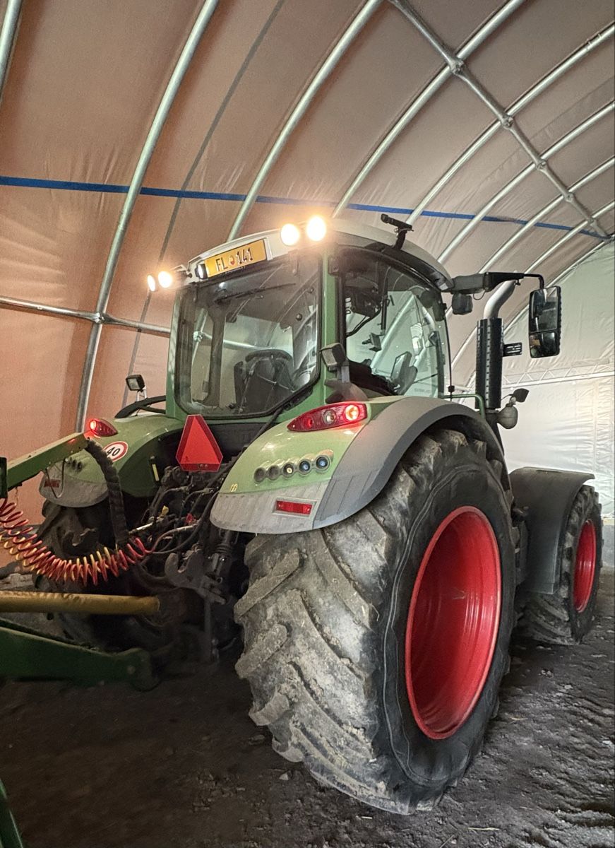 Fendt Trattori: Fendt 724 Vario Profi+ Traktor – Usato da Vaduz venduto da TRANS-AGRAR 1