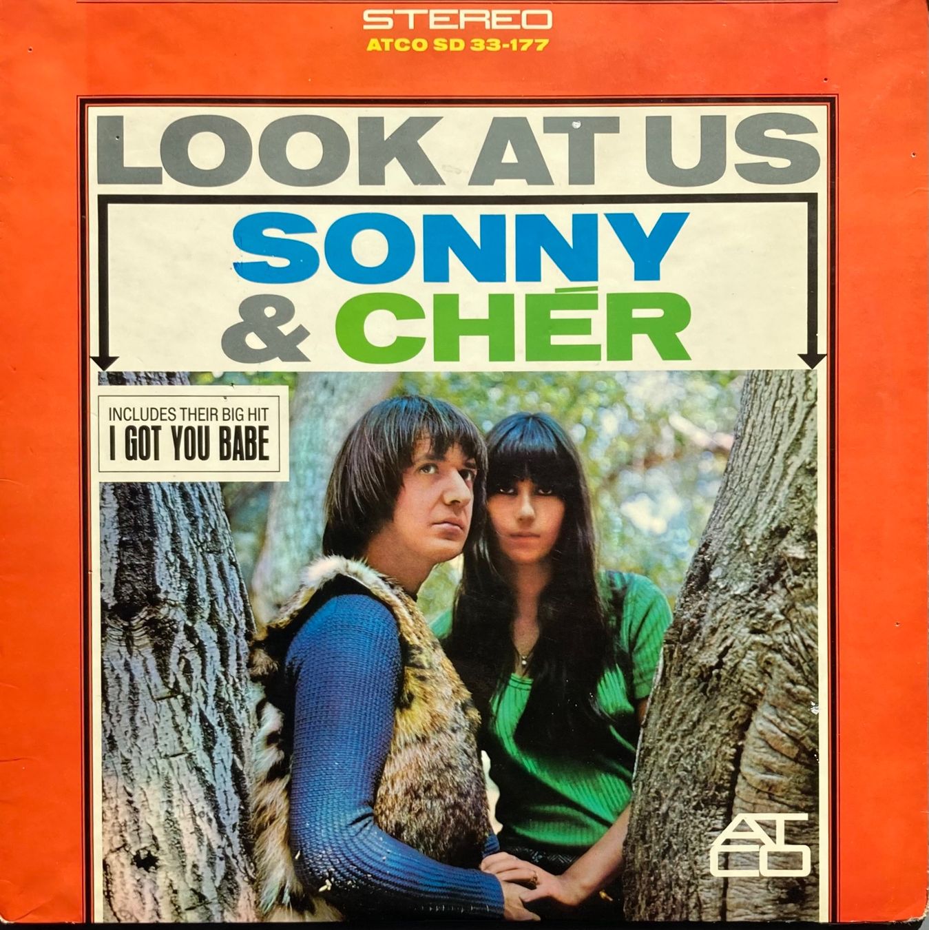 Dischi in vinile: SONNY & CHéR - LOOK AT US – Usato da Poliez-Pittet venduto da Newtown-Records