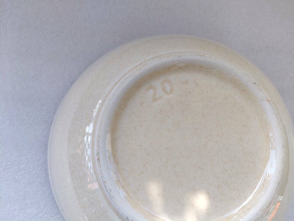 Rössler Ciotole: RÖSSLER Claire Salatschüssel 20 cm -C29 – Usato da Morges venduto da vimajes12 3