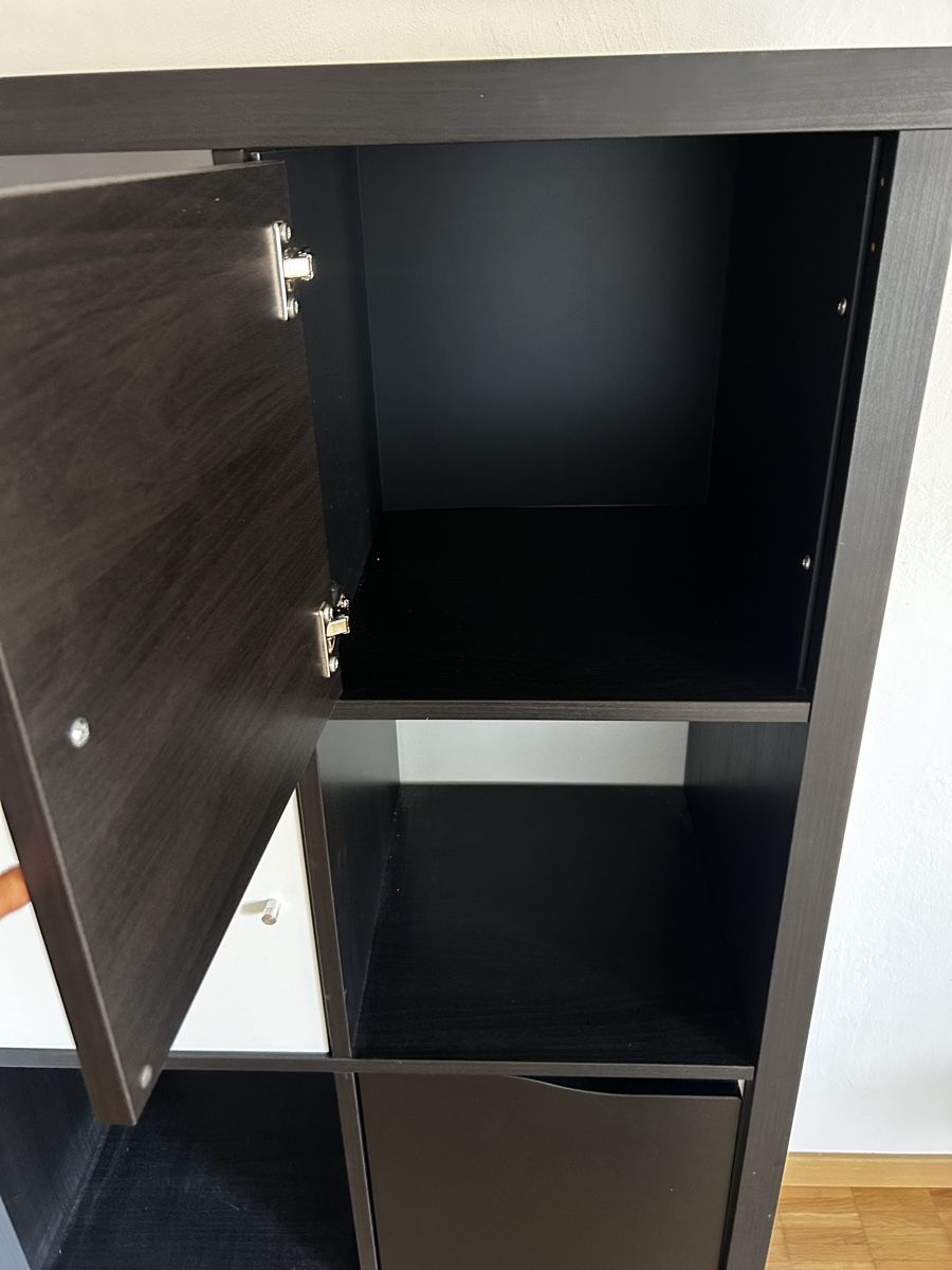 Ikea Regale: Kallax mit eingebauten Türen – Gebraucht aus Zürich von ylenia-p 2