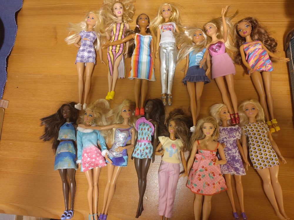 BARBIE HYV25 Puppen, Mehrfarbig