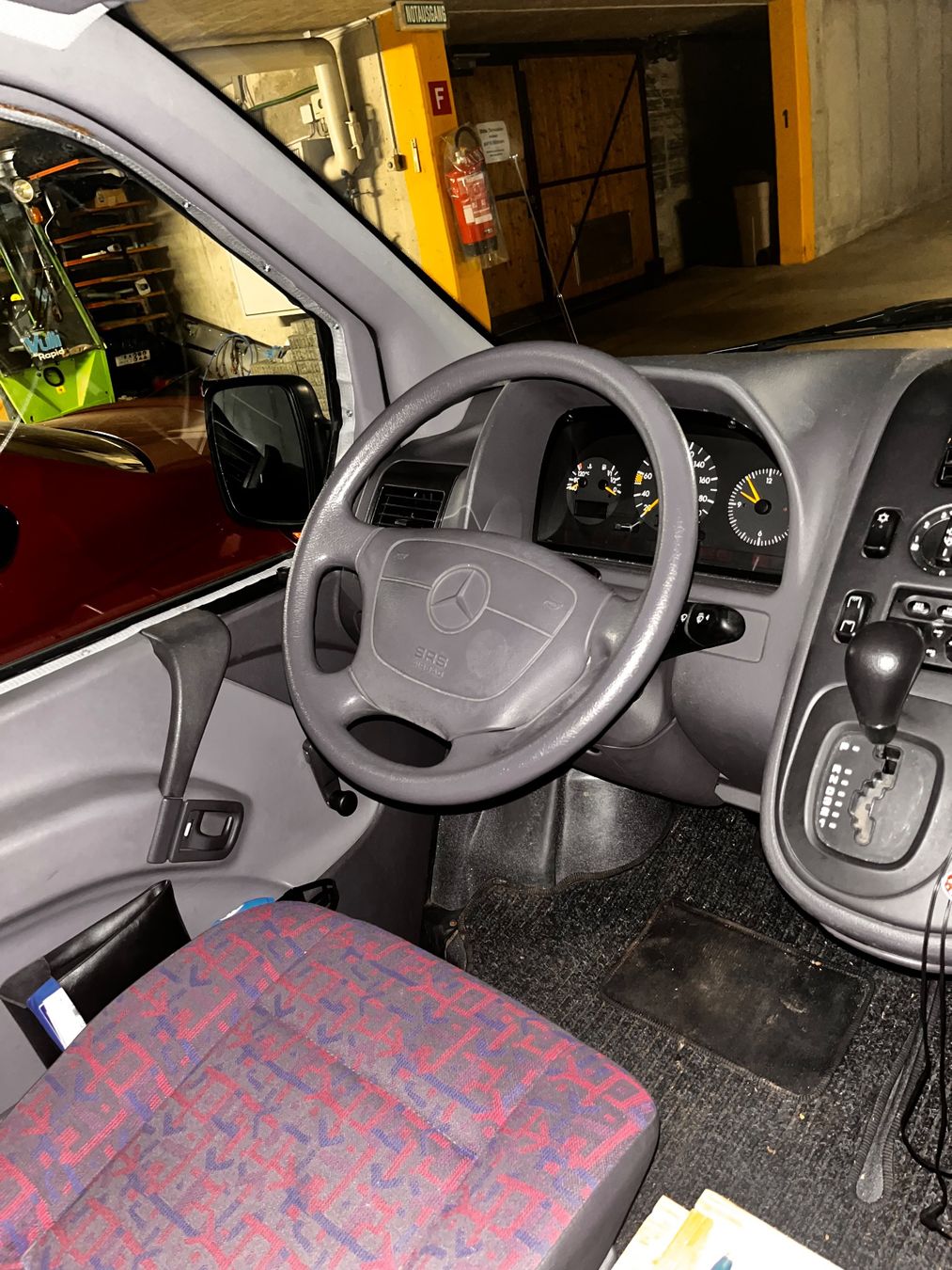 Mercedes-Benz Veicoli da campeggio: Reisefertiger Campervan, Mercedes Vito – Usato da Trubschachen venduto da sch_2hq7 7