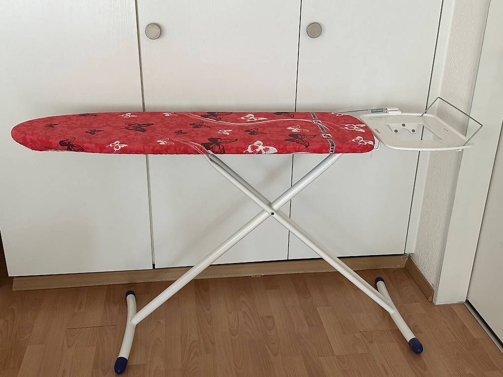 Leifheit Bügelbretter: Bügelbrett Leifheit Air Board Express M – Gebraucht aus Winterthur von Jeremie_B