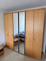 Schrank Holz Optik mit Spiegel
