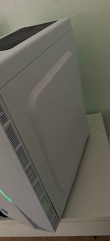 PC: Gaming pc perfekter zustand – Usato da Niederuzwil venduto da sevgi1982 3