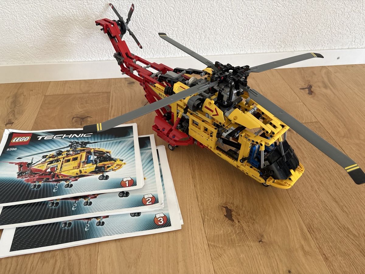 Lego Kit di costruzioni: LEGO Technic 9396 Helicopter mit Anleitungen – Usato da Uster venduto da Carpenter1