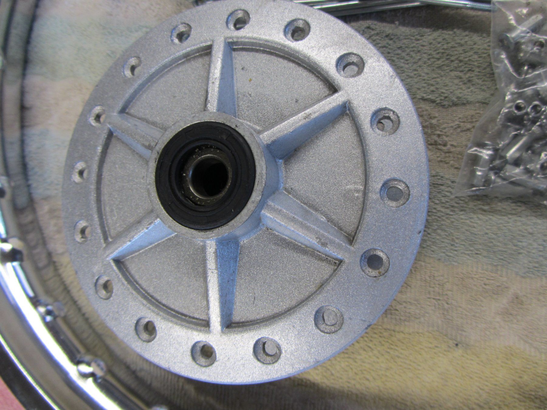 Pneus & Kompletträder: 14" Zoll Vorderrad neu zerlegt – Neu (gemäss Beschreibung) aus Kleindöttingen von degus06 1