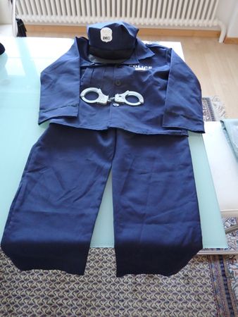 Kinder Fasnachts Kostüm Polizist Gröss 120 - 130 cm