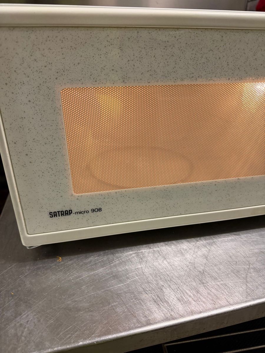 Elettrodomestici da cucina: Mikrowelle – Usato da Rupperswil venduto da Tinka88 1