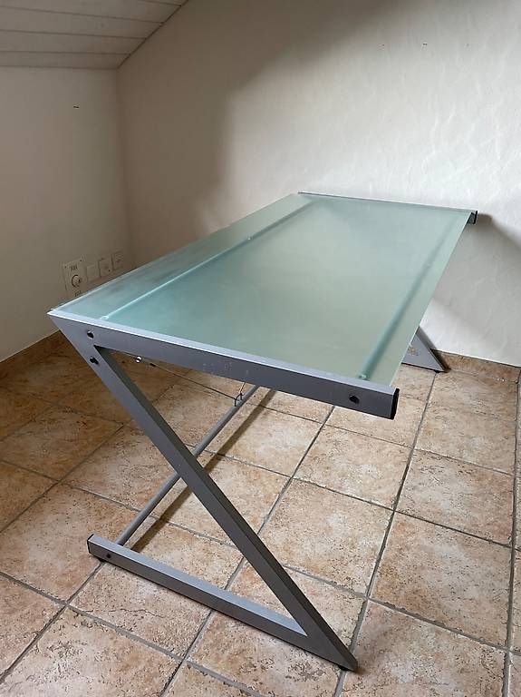 Scrivanie: Pult - Industrial Design – Usato da Murten venduto da Claburk