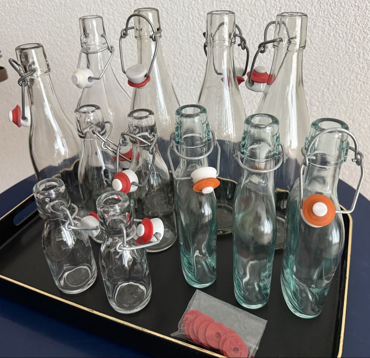 Gläser, Krüge & Flaschen: 12 verschiedene Glasflaschen  – Gebraucht aus Wangen SZ von hame1945 1