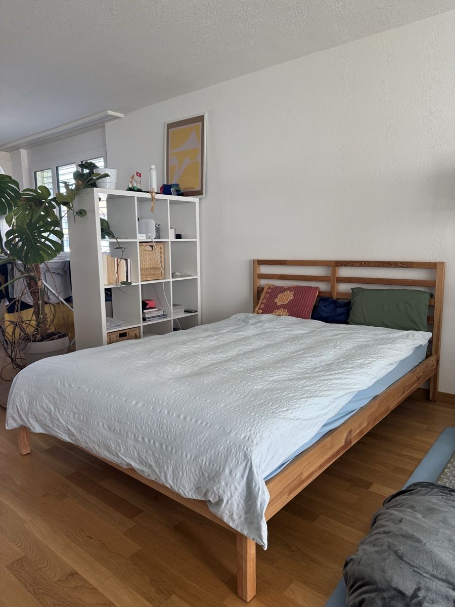 Ikea Letti: Bed frame & matress – Usato da Zürich venduto da len_5cy8