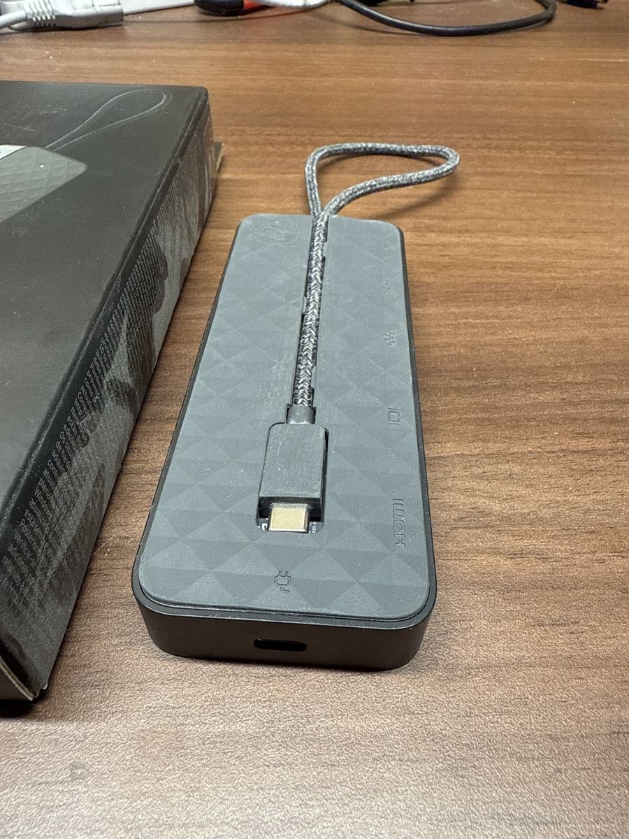 Hewlett Packard Docking station: HP Spectre USB-C Travel Dock – Usato da Hergiswil LU venduto da mechutaume 2