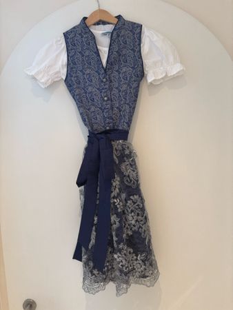 Kinder-Dirndl 146/152, dunkelblau mit Bluse und Schürze