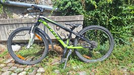 Scott Kinderfahrrad 24 Zoll Grösse M Vorderachs defekt. 