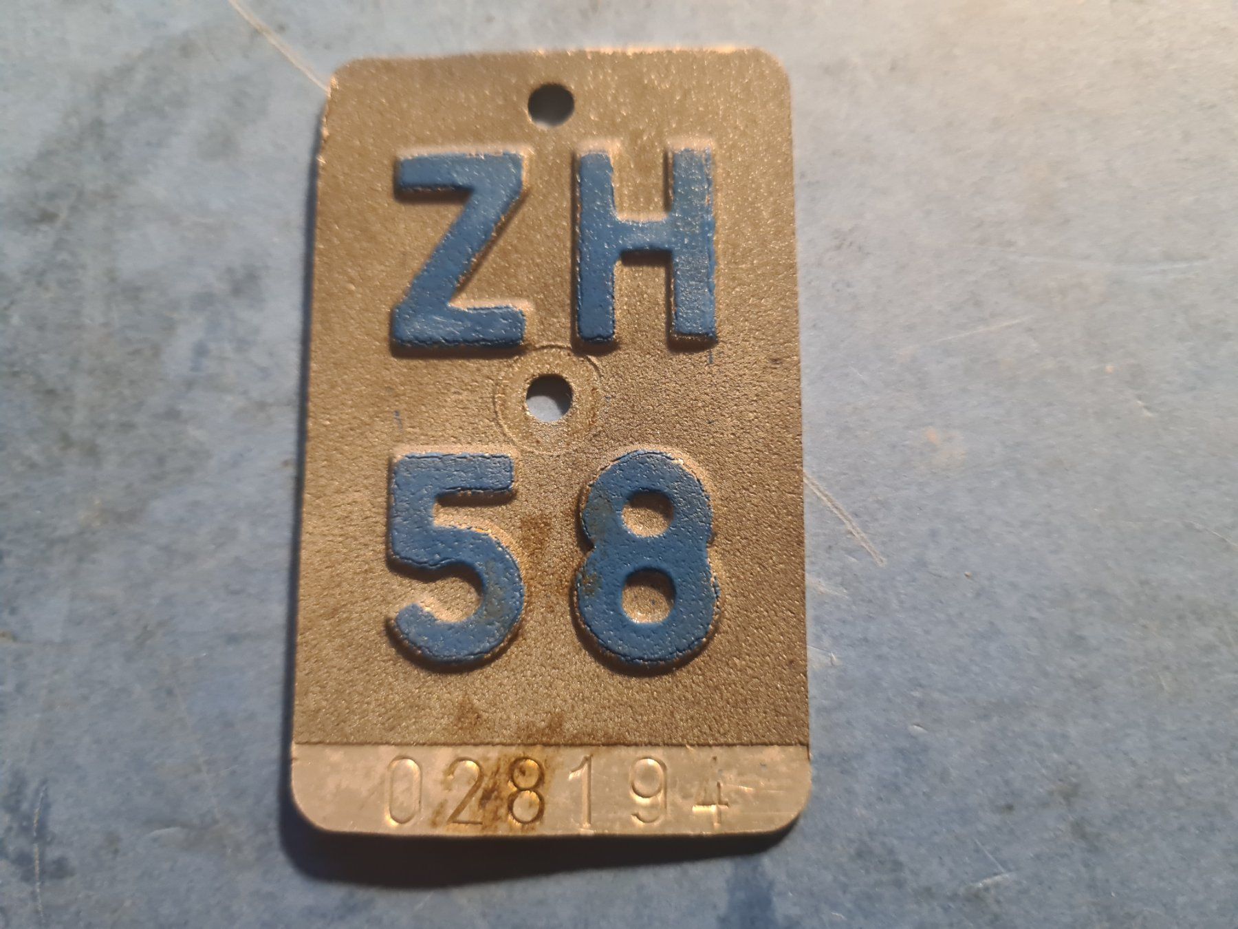 Insegne: ZH  58  PLAQUE  VELO  VINTAGE  COLLECTION – Usato da Bellevue venduto da BURGOLMANIA