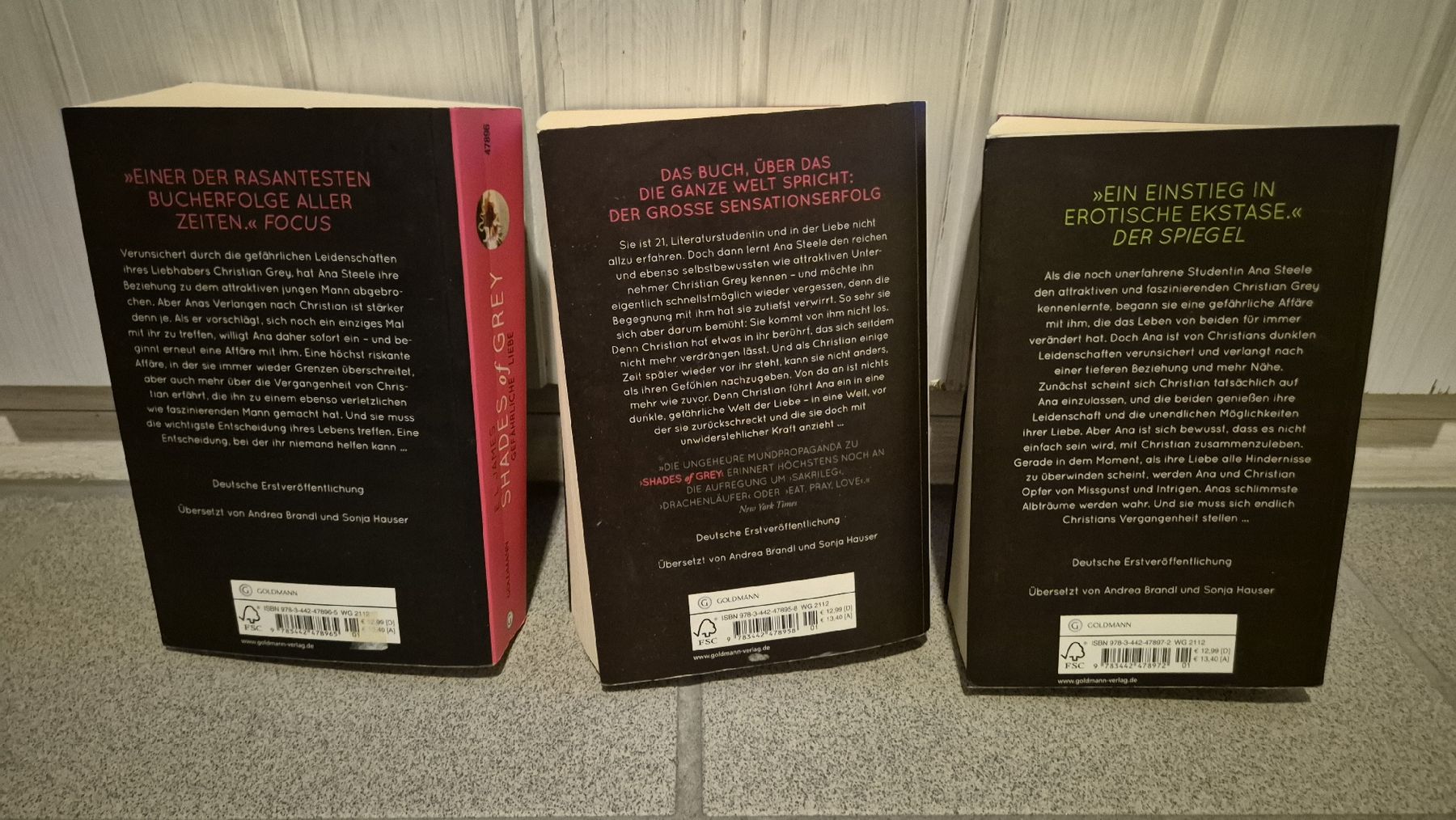 Libri: Shades of Grey Trilogie – Usato da Hombrechtikon venduto da Bakra12 1