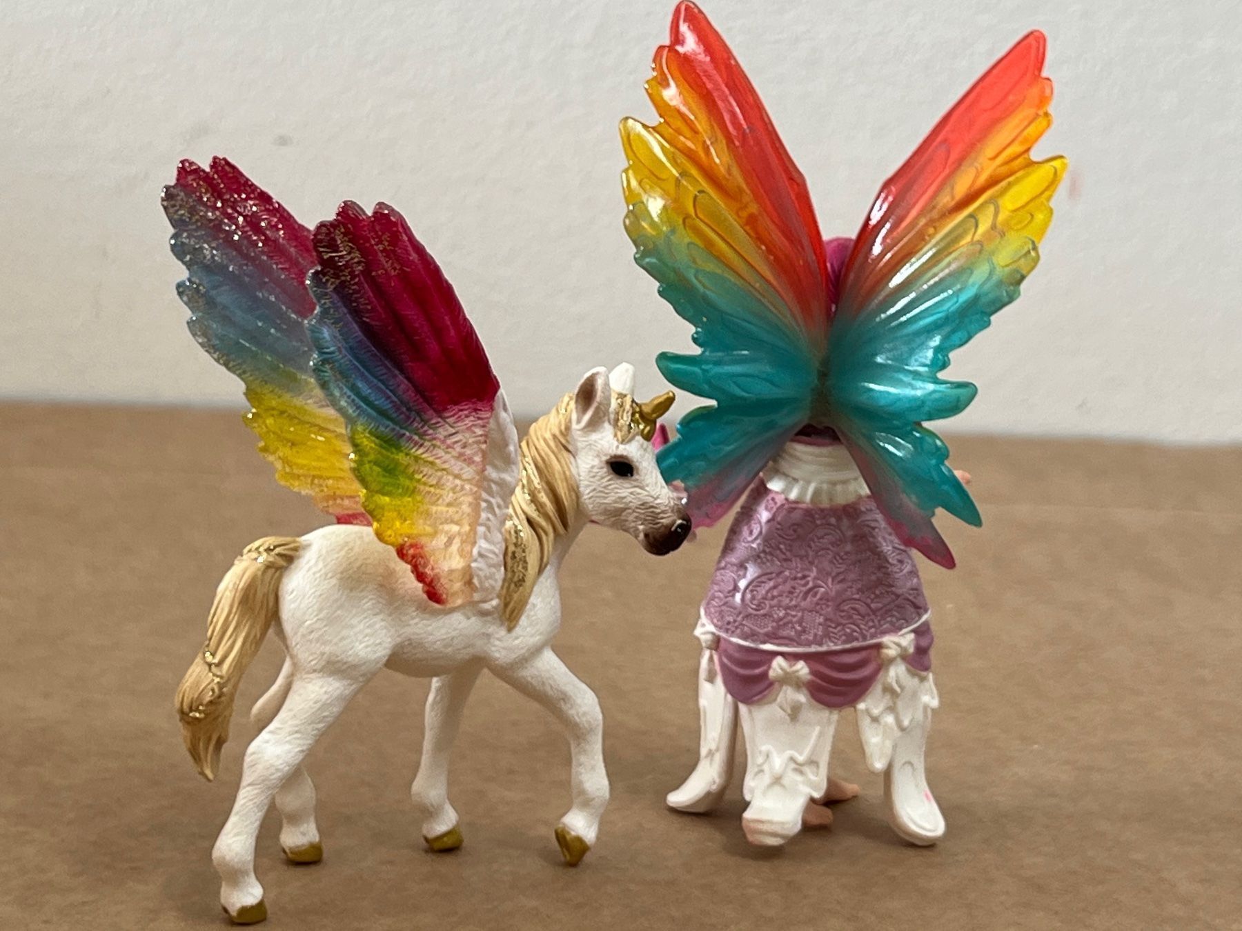 Schleich Statuette: Schleich Bayala Elfe Lis mit Regenbogen Einhorn – Usato da Ennetbaden venduto da mapa05 3