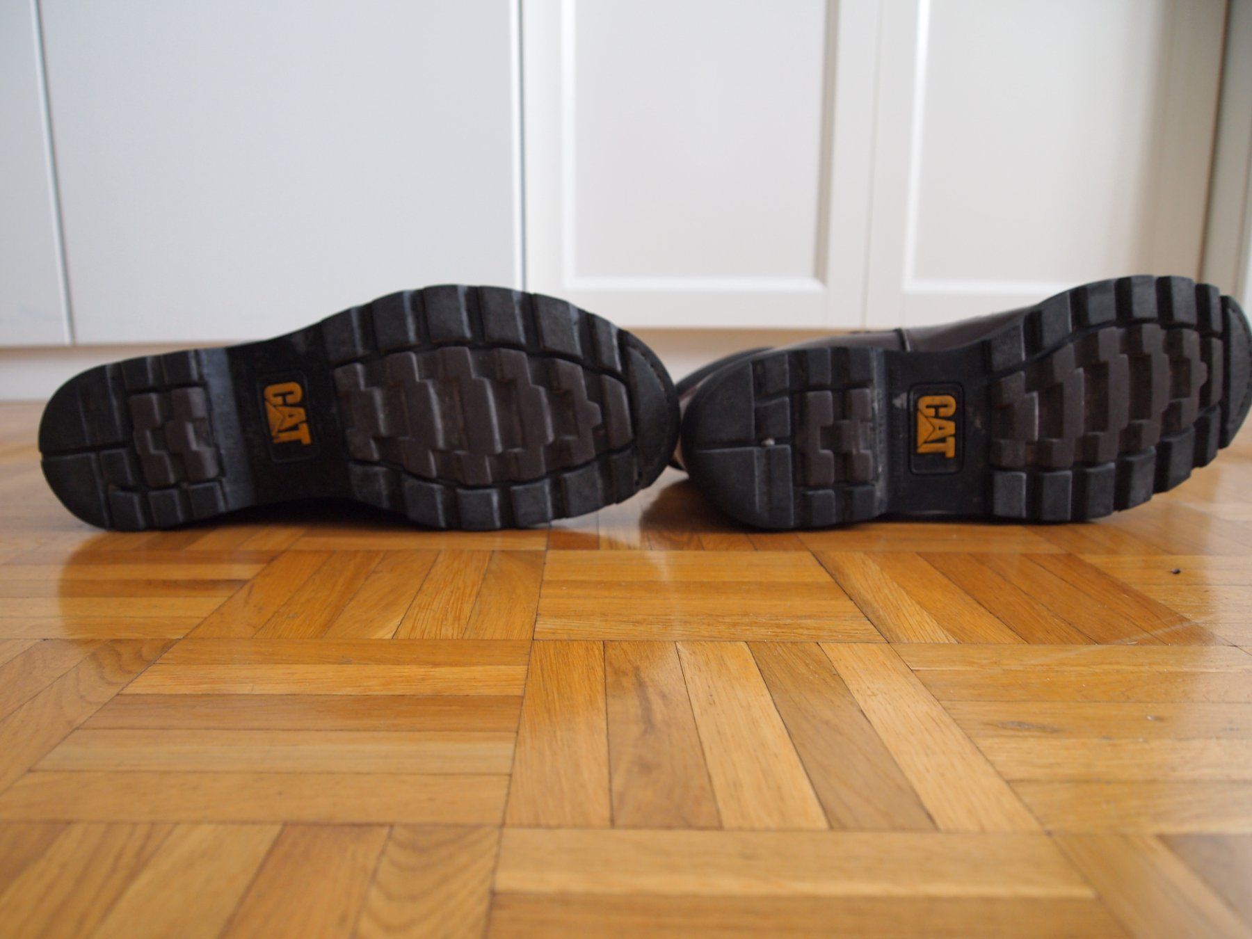 Caterpillar Scarpe da uomo: Boots Caterpillar - très peu utilisé - taille 44 – Usato da Plan-Les-Ouates venduto da Sky17 5