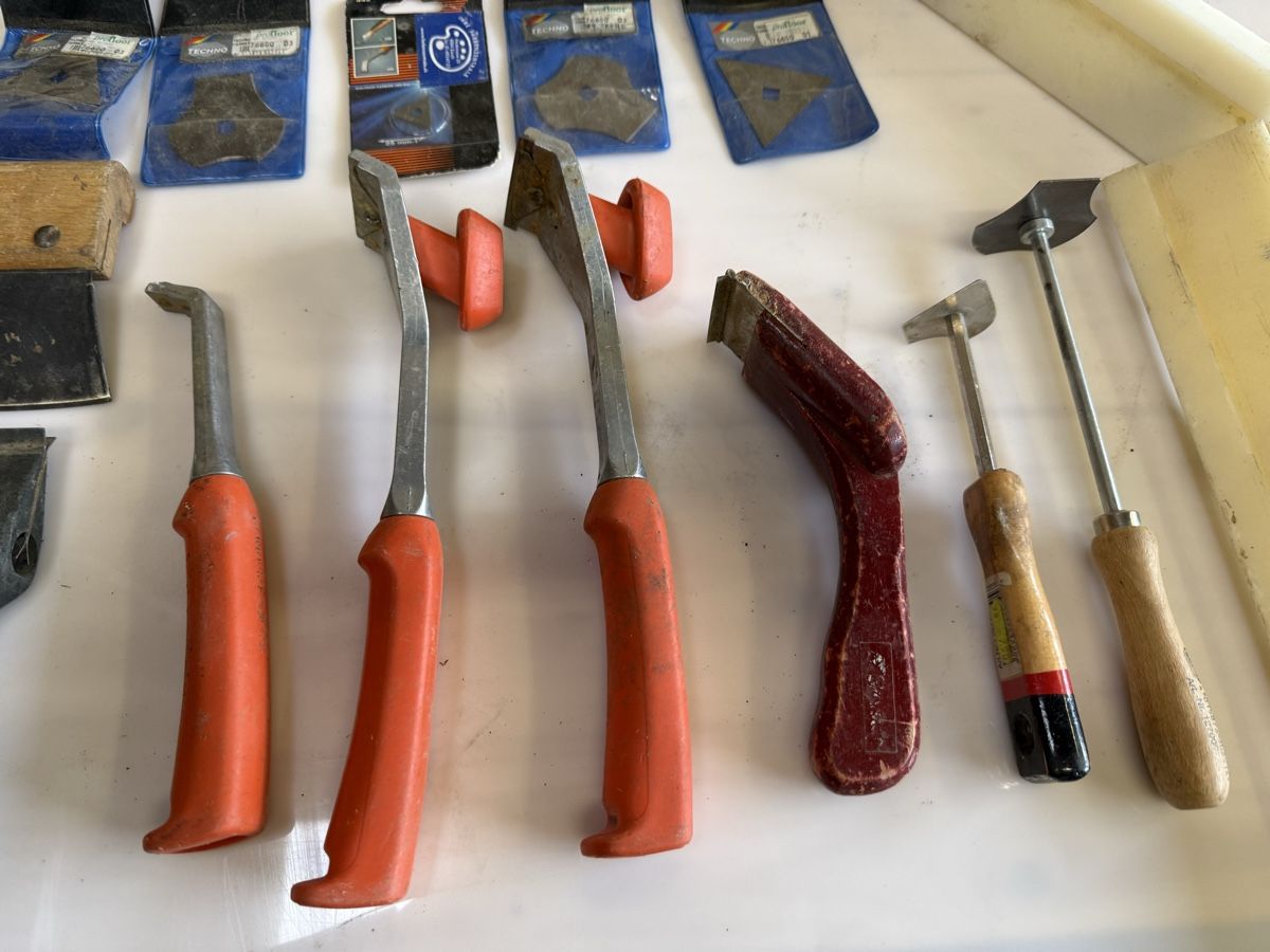 Tutti gli attrezzi: Bodenleger Werkzeug LOT – Usato da Unterengstringen venduto da Birchermuesli63 1