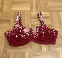 Roter BH mit Strickerei, Grösse 80D, guter Zustand