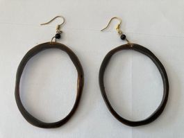Ohrringe aus Horn, Handgemacht