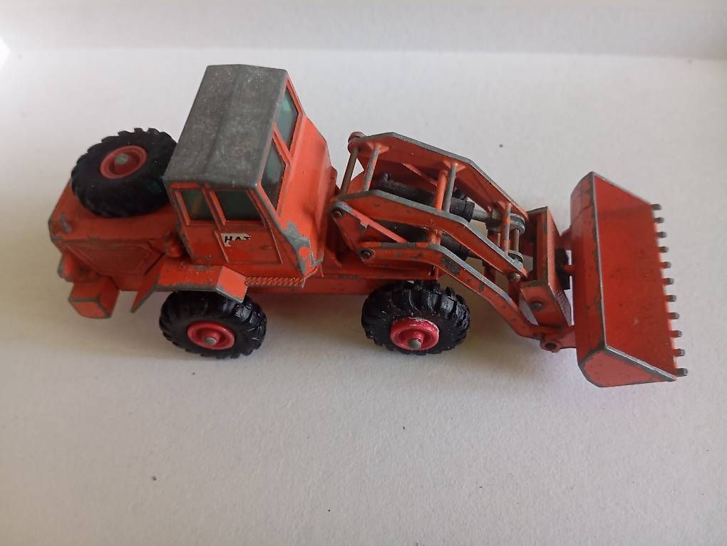 Matchbox Voitures modèles: Hatra tractor shovel Matchbox – D'occasion à Basel par Petergunn 4
