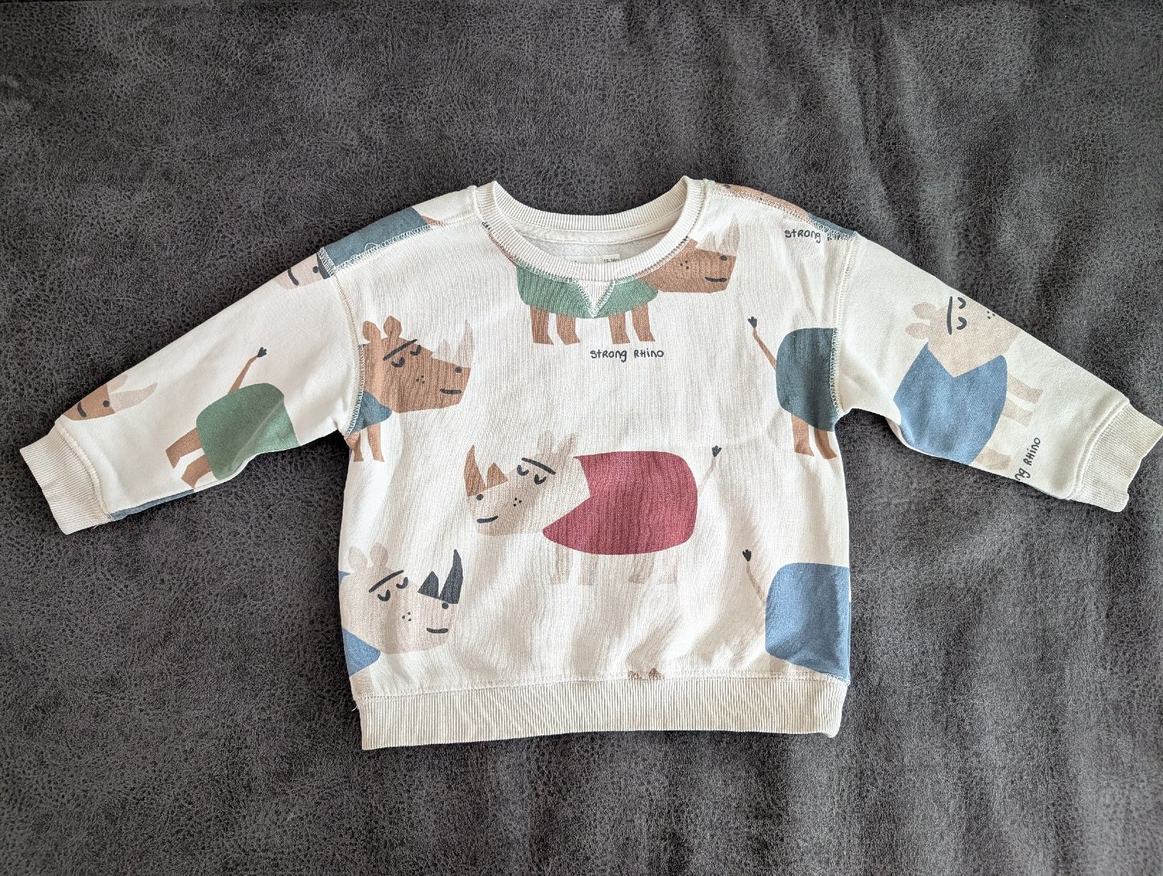 Maglioni & Felpe: 2 Kinder Pullover Grösse 86 von Alana & Sfera – Usato da Basel venduto da an_v7yj 3