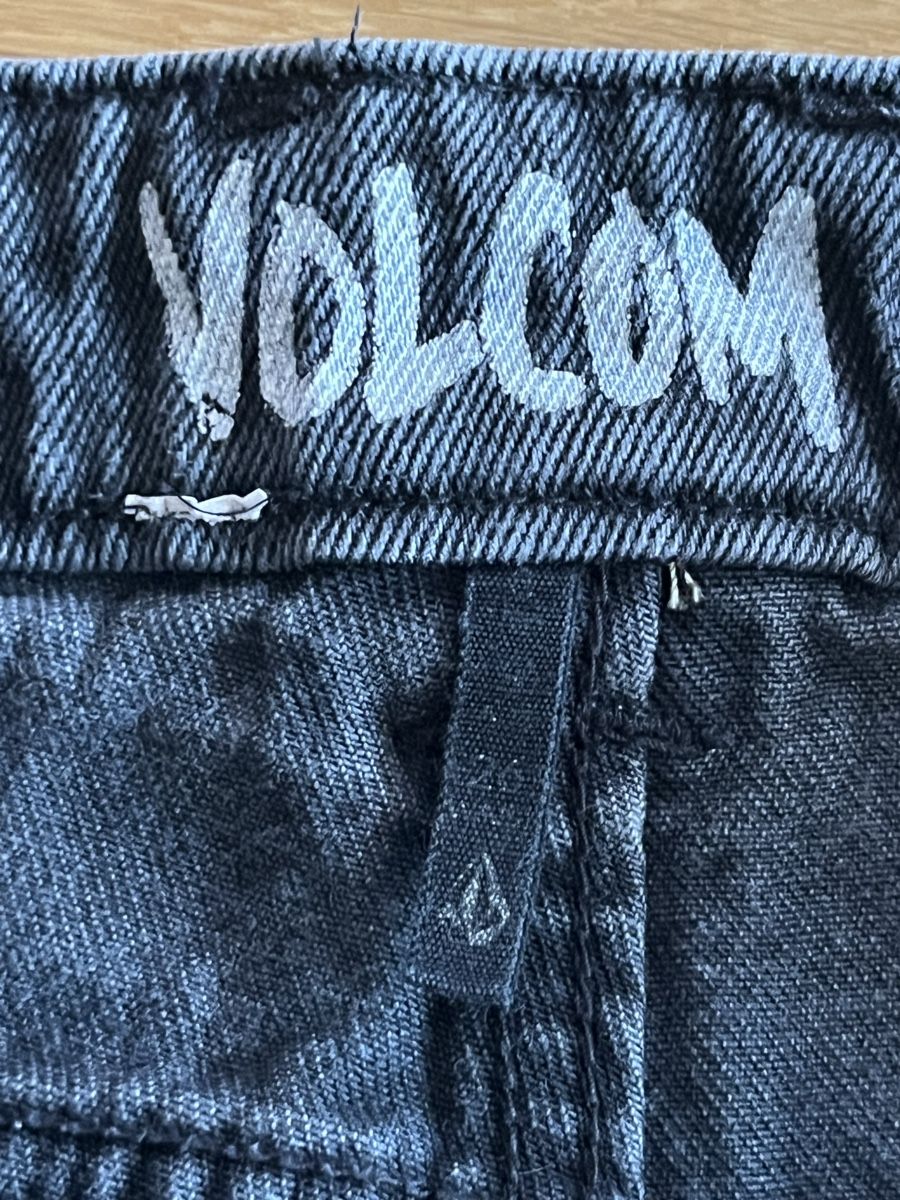 Volcom Pantaloni: Volcom Jeans Shorts, Gr. 26 – Usato da Frauenfeld venduto da heyLani 3