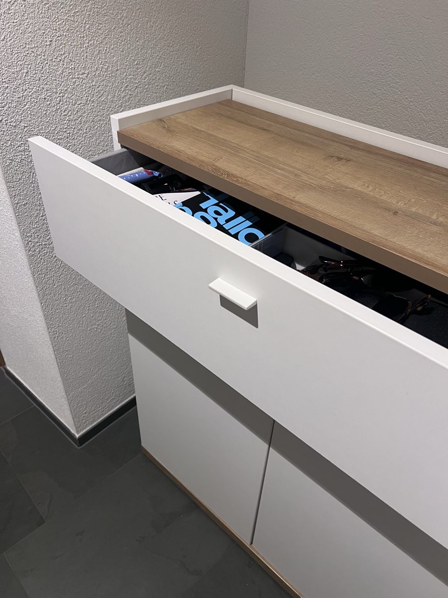 Armadi: Schuhschrank Weiss mit viel Platz – Usato da Horgen venduto da laurakm 1