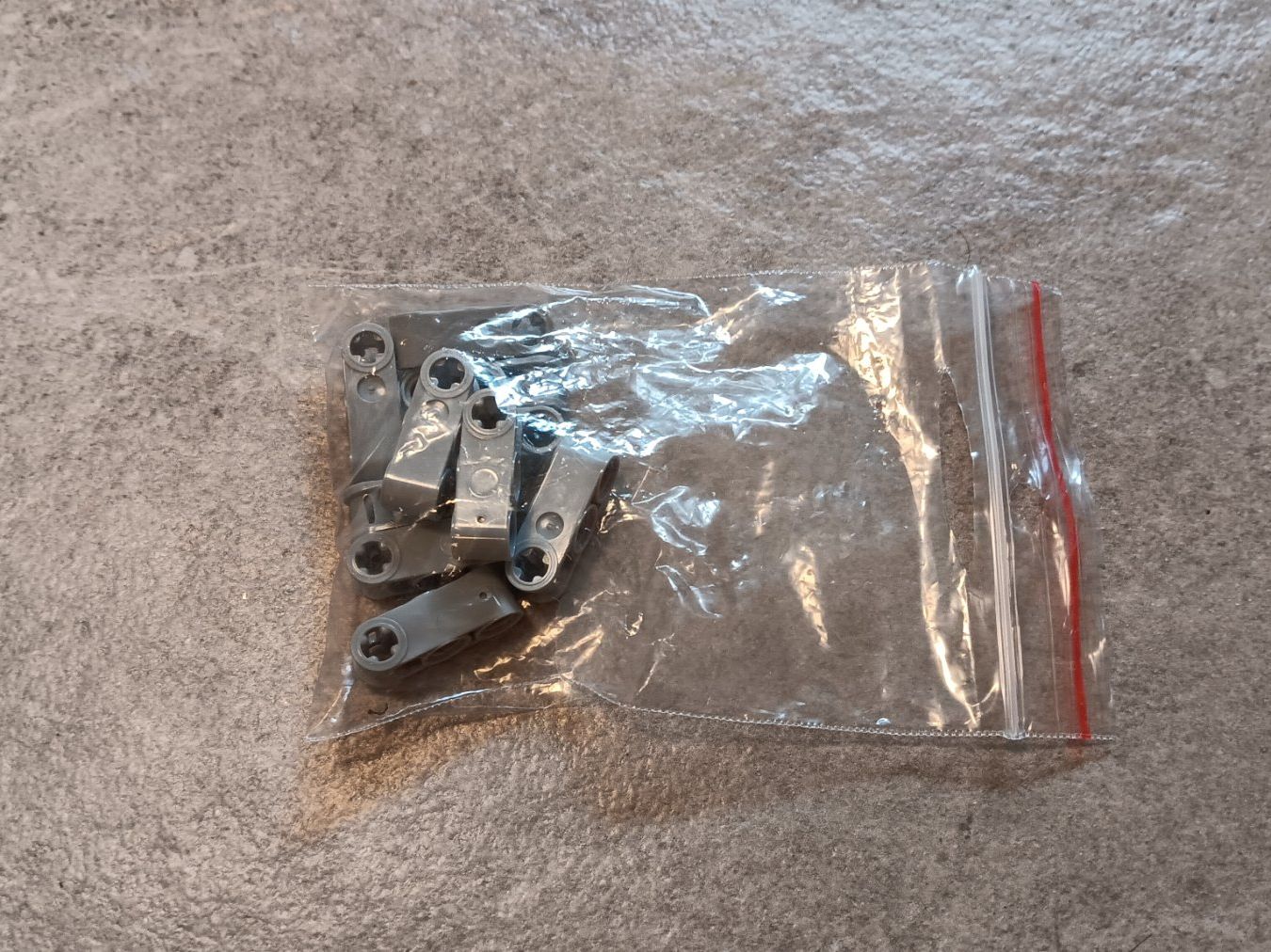 Lego Kit di costruzioni: Lego - Technic - Connection - 2 holes / 1 axis - Gray - 10x – Usato da COLLOMBEY venduto da Lego80s 1
