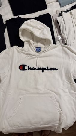 Champion hoodie - L