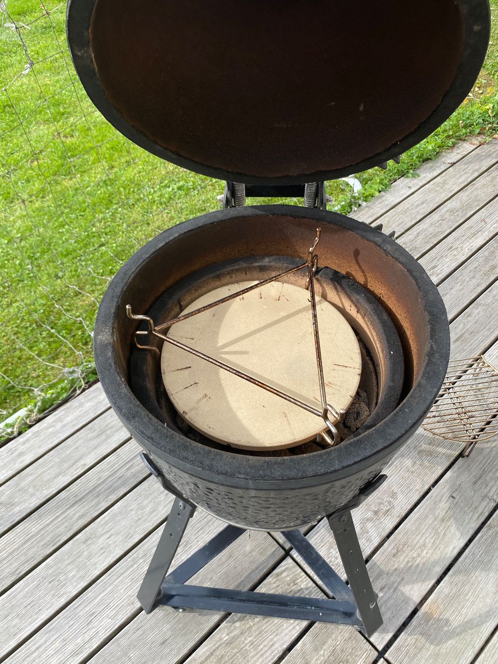 Griglie: Keramikgrill Kamado Joe – Usato da Jona venduto da Fineguy 2