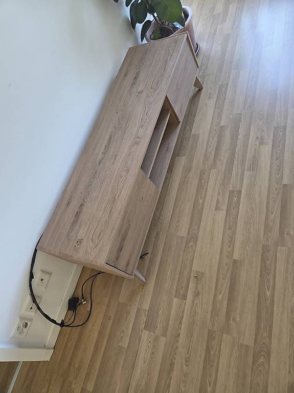 Meubles TV: Tv stand – D'occasion à Olten par pku_7lwq 1