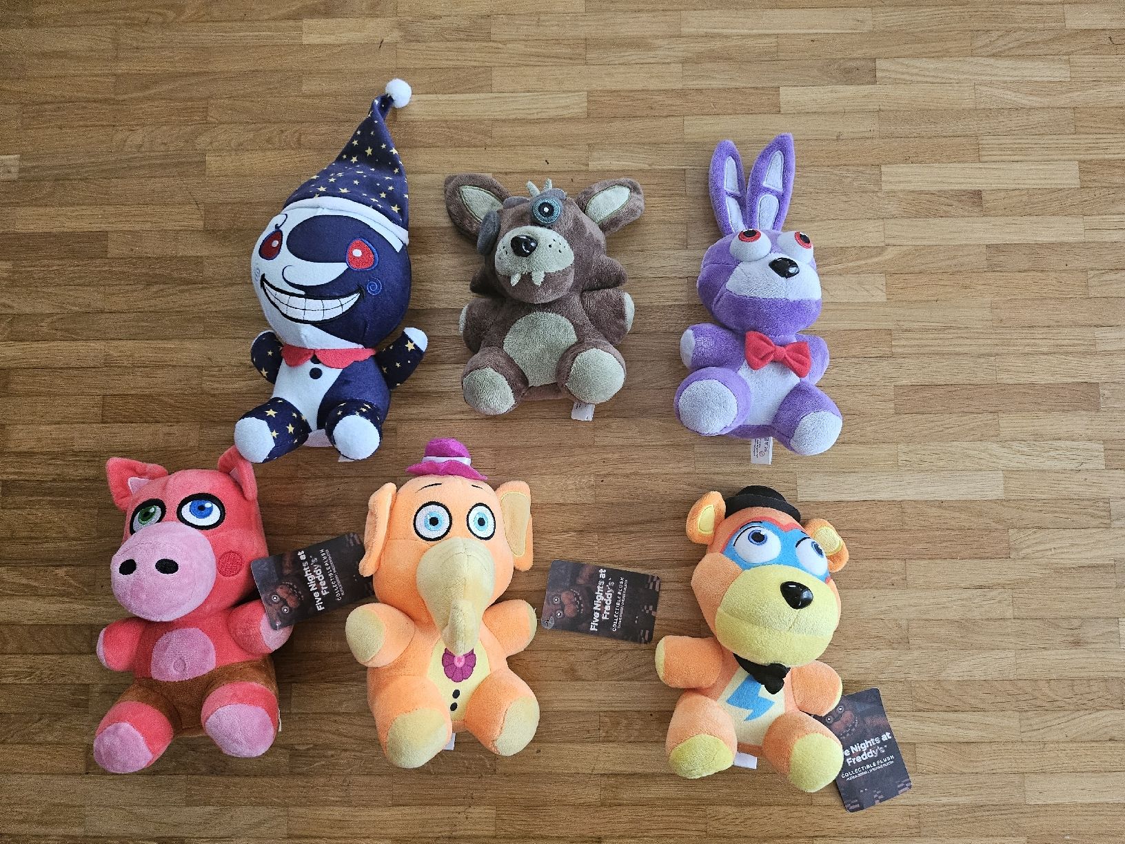 Giocattoli: Five Nights at Freddy's Plüschtiere 6 Stk. – Nuovo (secondo la descrizione) da Rapperswil SG venduto da dslemer