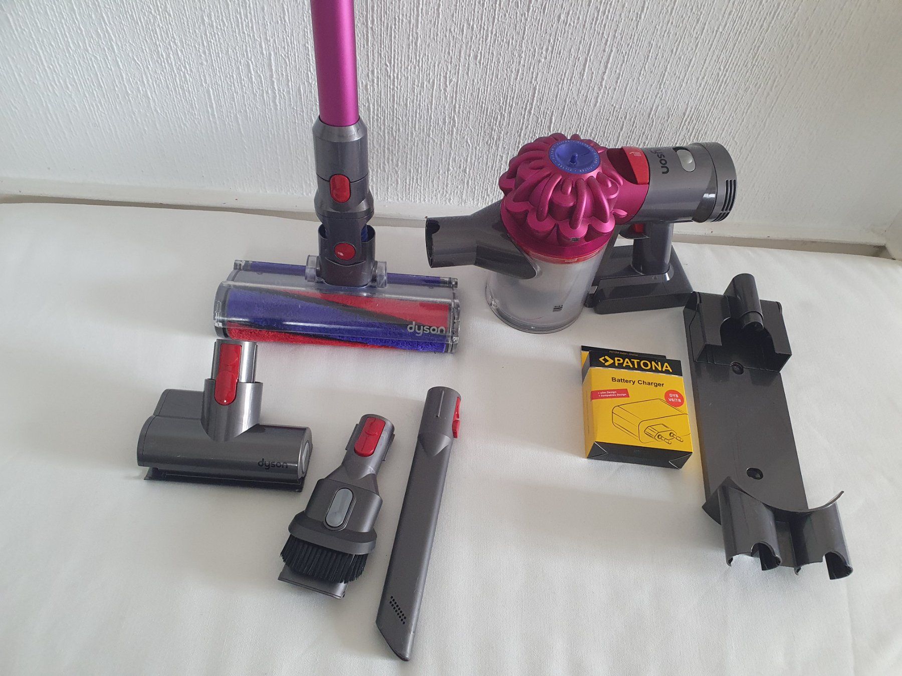 Dyson Aspirapolveri & Accessori: Dyson V7 fluffy, spécialisé pour les sols durs – Usato da Lausanne venduto da Af2016 1