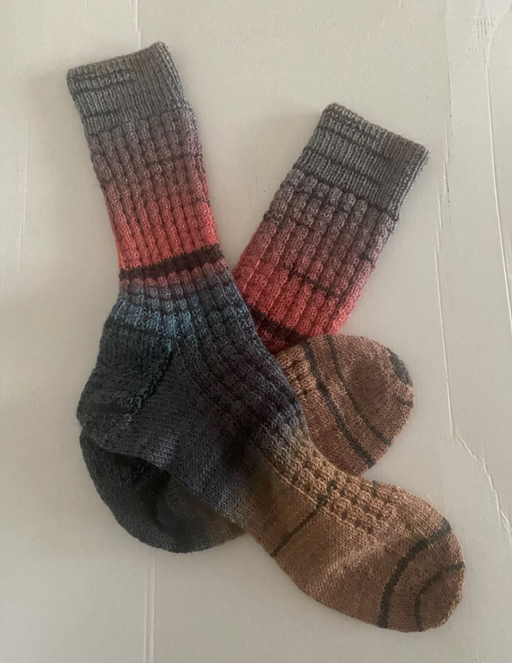 Calze: Socken handgestrickt 46/47 – Nuovo (secondo la descrizione) da Thun venduto da marasch01 1
