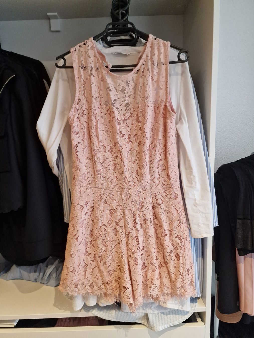 Jumpsuits: Amisu Jumpsuit – D'occasion à Altishausen par ter_58nj
