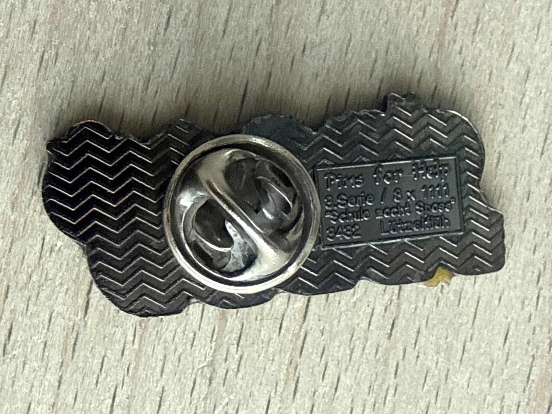 Placchette & Badge: Pin – Usato da Glattbrugg venduto da Schweigmatt 1