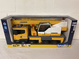 Bruder Liebherr Kranwagen - Perfekt für kleine Baumeister!