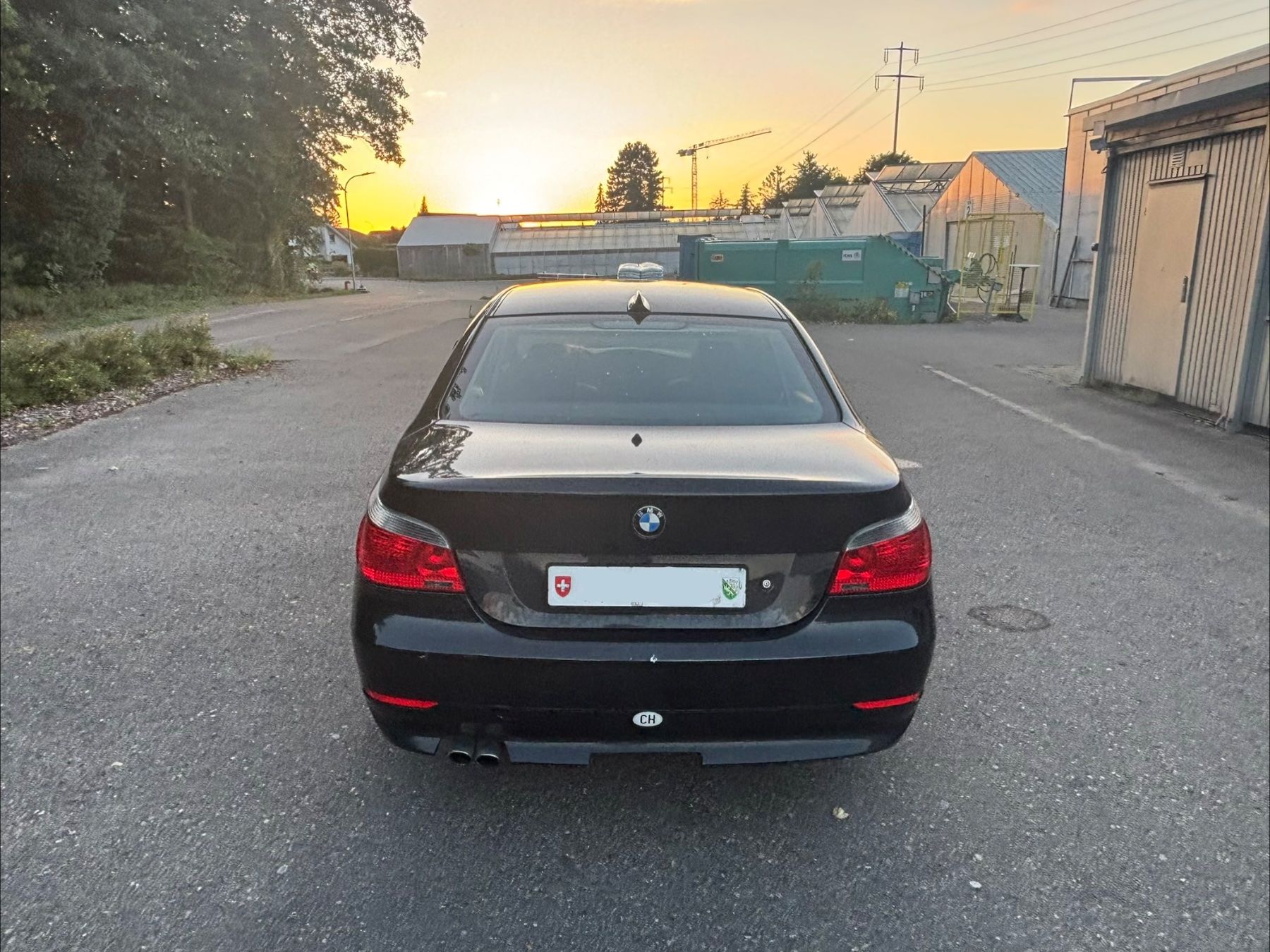 BMW Automobili: BMW 530i schwarz – Usato da Weinfelden venduto da arm_8b7b 3