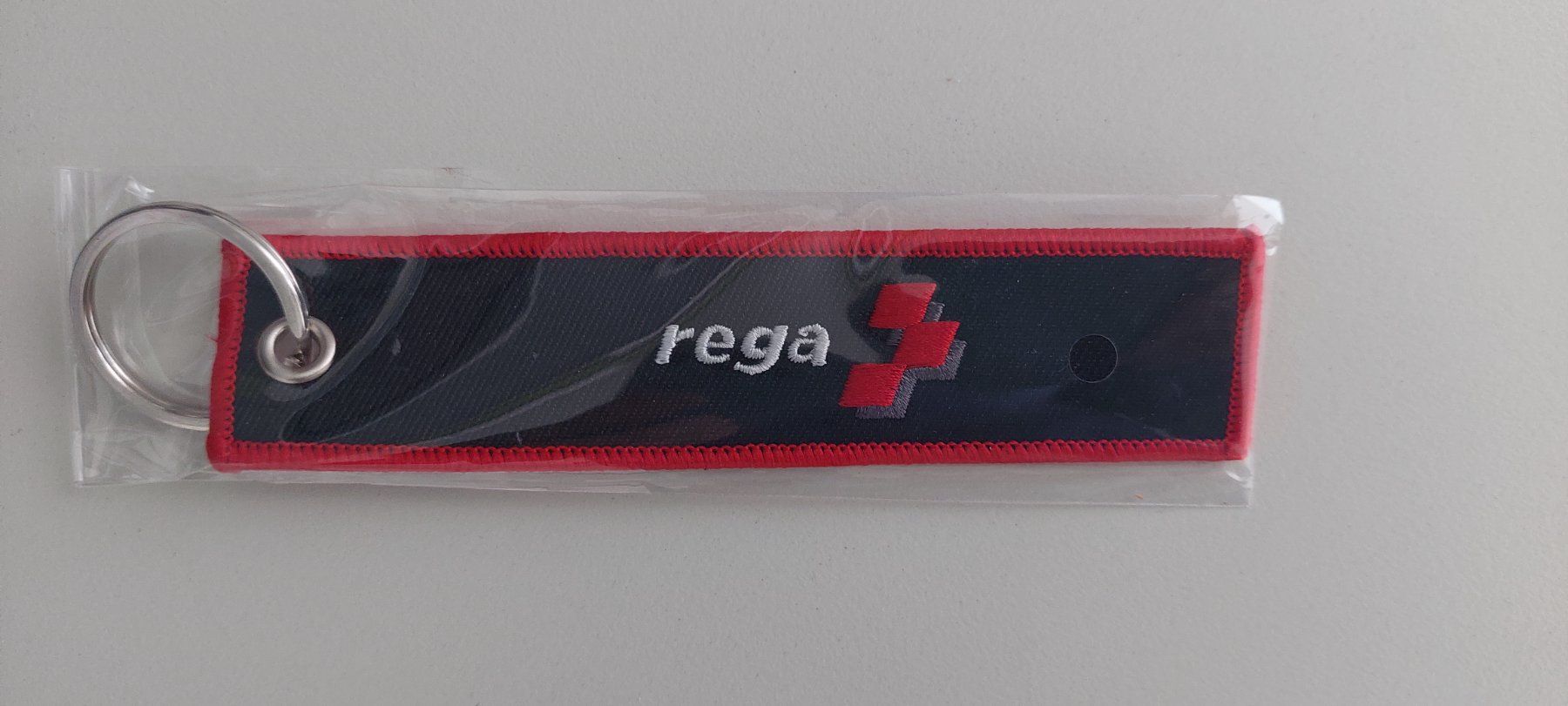 Schlüsselanhänger & - bänder: Rega Schlüsselanhänger "Remove Before Flight" – Neu und originalverpackt aus Wil SG von ram_c5j2