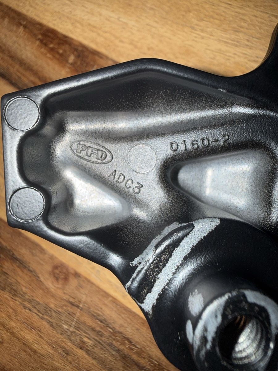 Kawasaki Tutti i ricambio per moto: Original Kawasaki Halterung – Nuovo e nell'imballaggio originale da Buochs venduto da 18-84 2