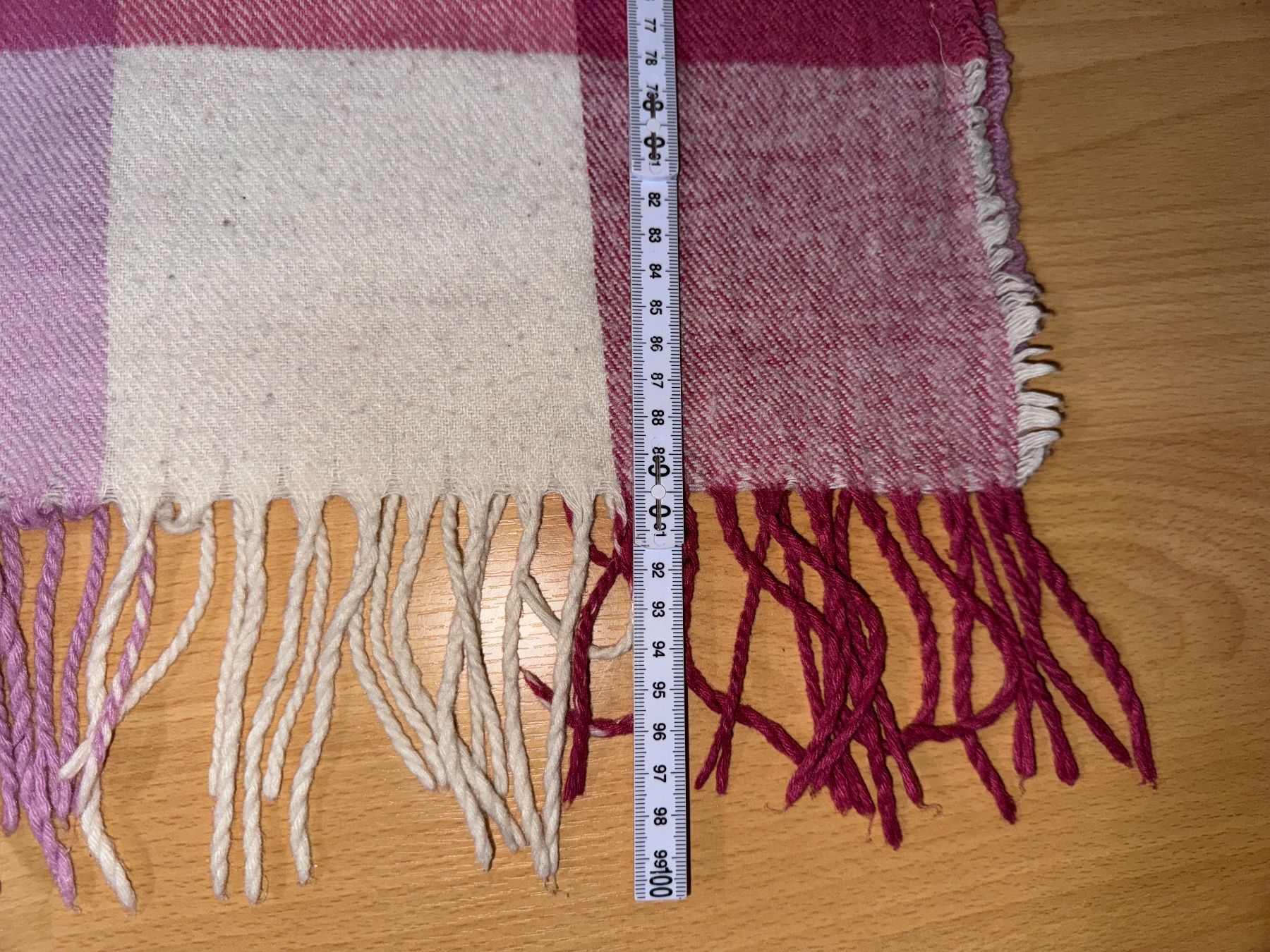 Foulard & Sciarpe: Weicher karierter Schal – Usato da Grosswangen venduto da shoes.bags.and.co 1