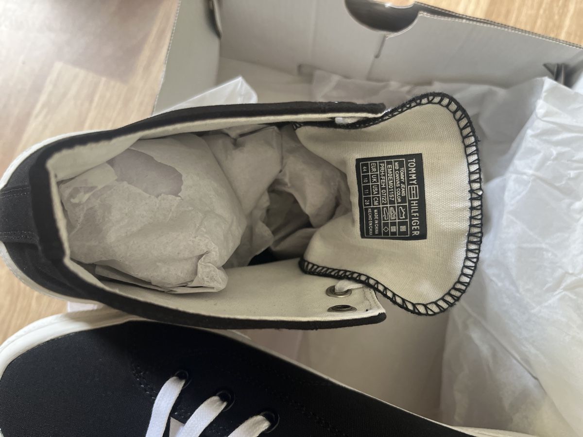 Tommy Hilfiger Herrenschuhe: Brand new Tommy Jeans sneakers – Neu und originalverpackt aus Zürich von dam_t7hk 2