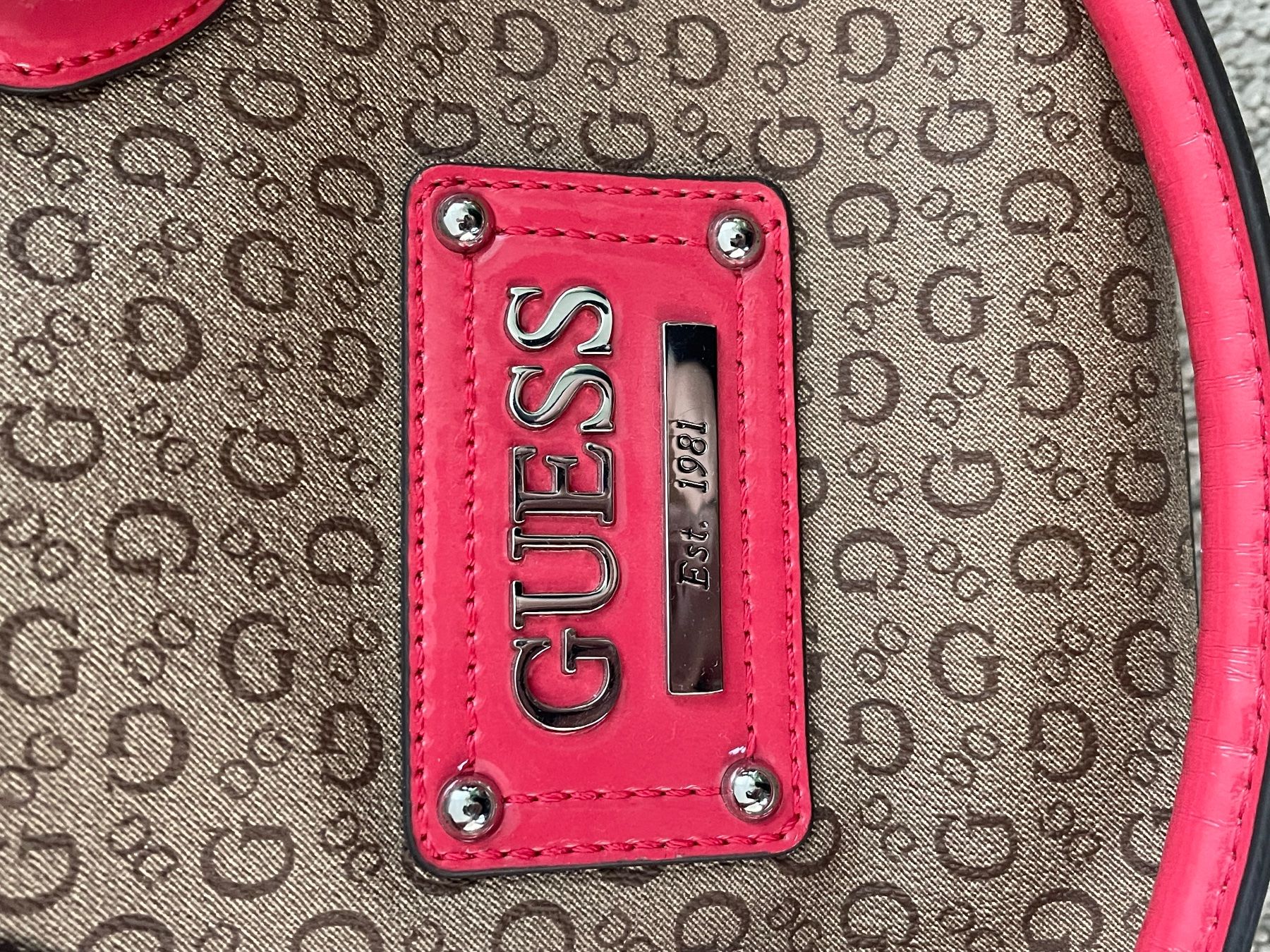 Guess Taschen für Damen: Guess handtasche – Neu (gemäss Beschreibung) aus Wilen b. Wollerau von Marvinh2g2 3