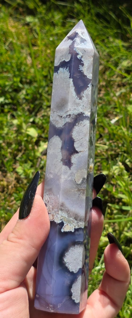 Minerali & Pietre curative: Blauer Blumenachat Obelisk E 233g – Nuovo e nell'imballaggio originale da Matzingen venduto da Shay_Crystalz 1
