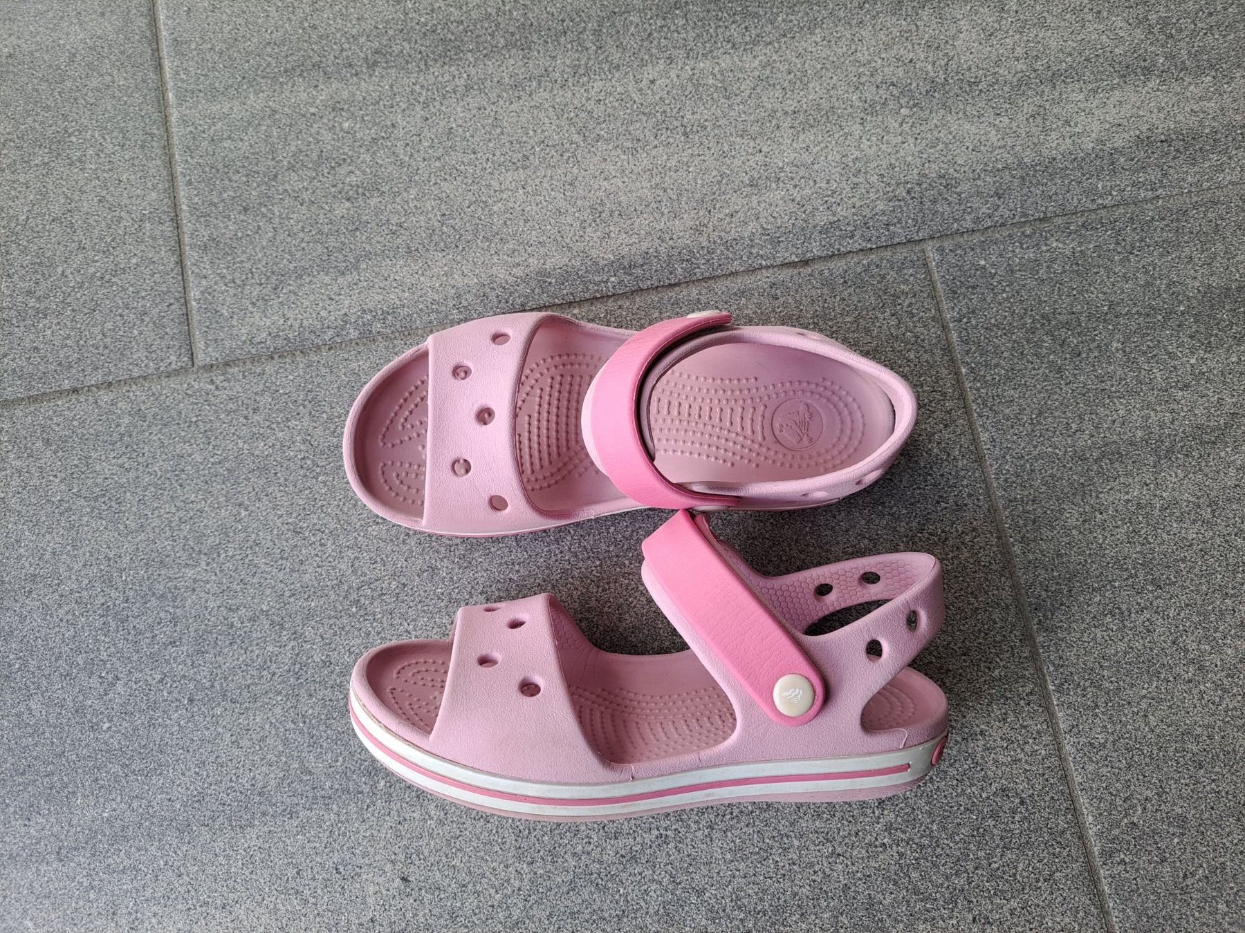 Crocs Chaussures filles: Crocs Sandale C12 Gr 29-30 – D'occasion à Bünzen par nagyagi111mail 1